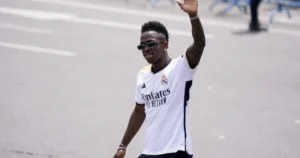 Al-Hilal Dự Định Chi 1 Tỷ Euro Mua Vinicius Jr, Nhưng Thương Vụ Đã Khép Lại